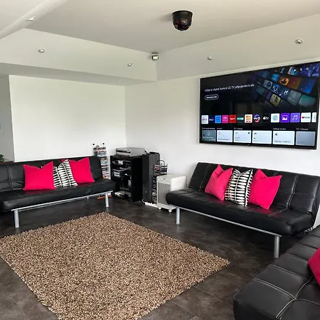 Βίλα At In A Private Condominium